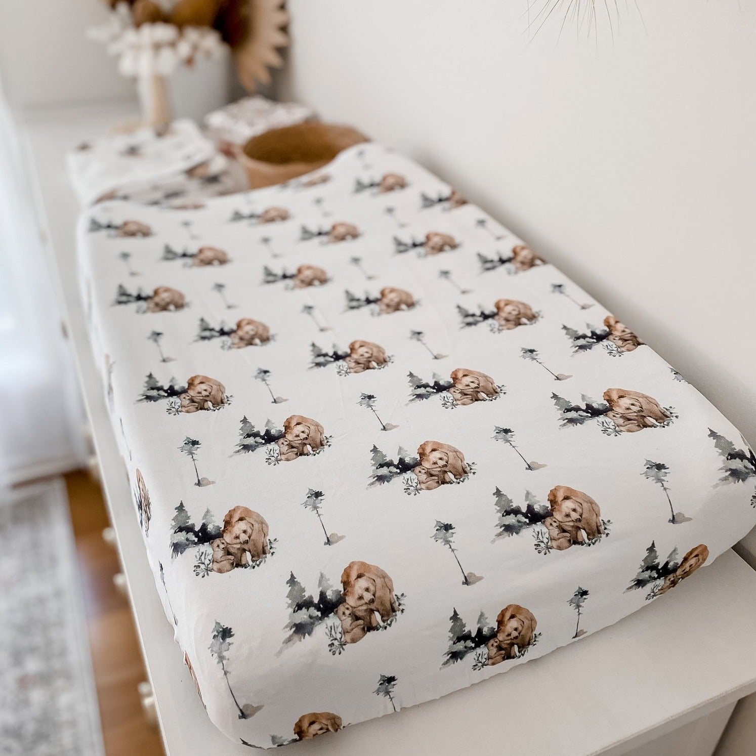 Grizzly Bassinet Sheet / Change Pad Cover